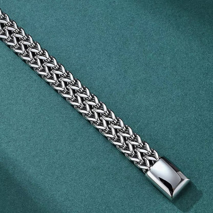 Titanium steel bracelet, Korean version, simple and fashionable, male titanium steel bracelet, wide version, unique, hip-hop, niche, street, Cuban chain