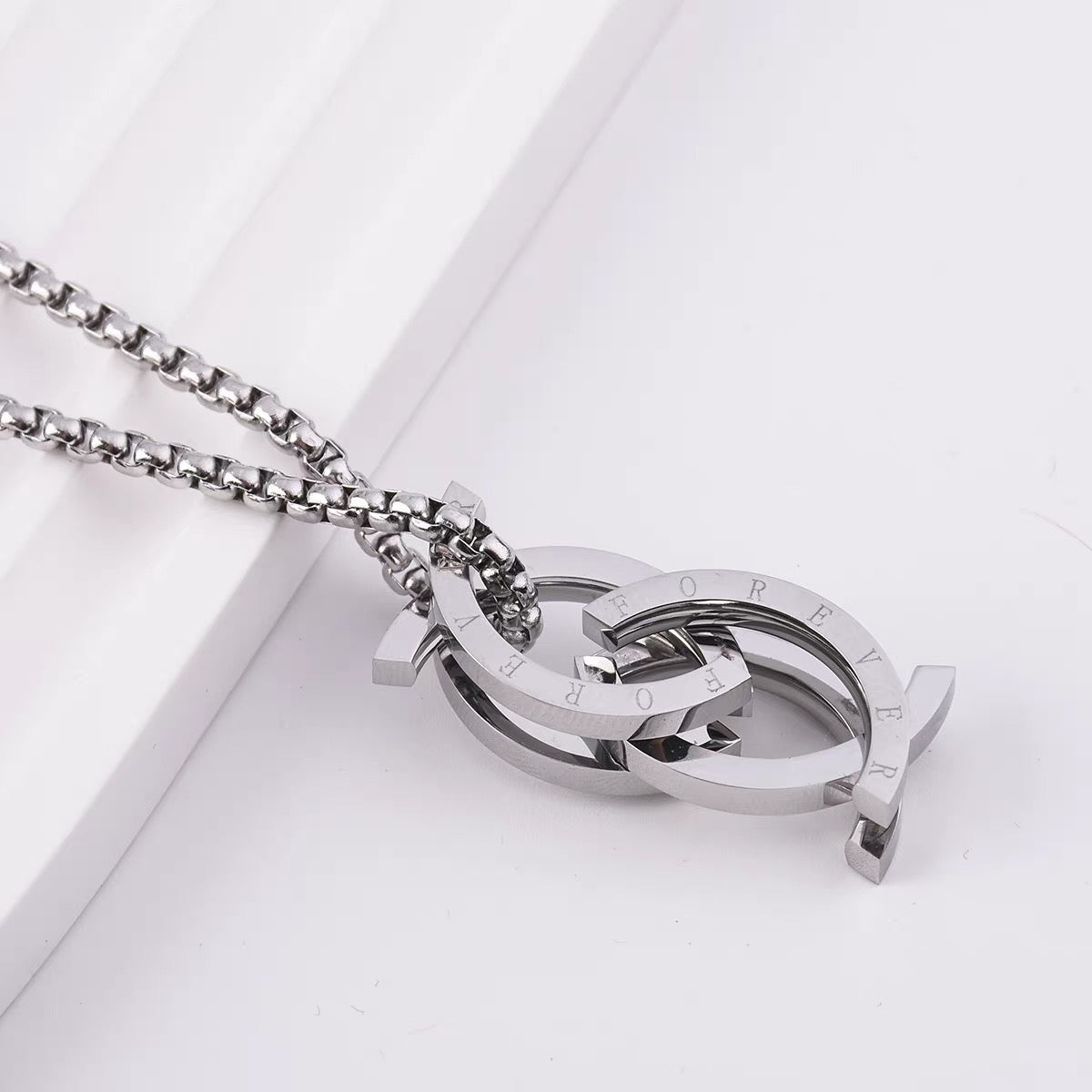 Titanium steel necklace, kiss fish ring necklace, two-in-one men's titanium pendant necklace, couple accessory, fashionable