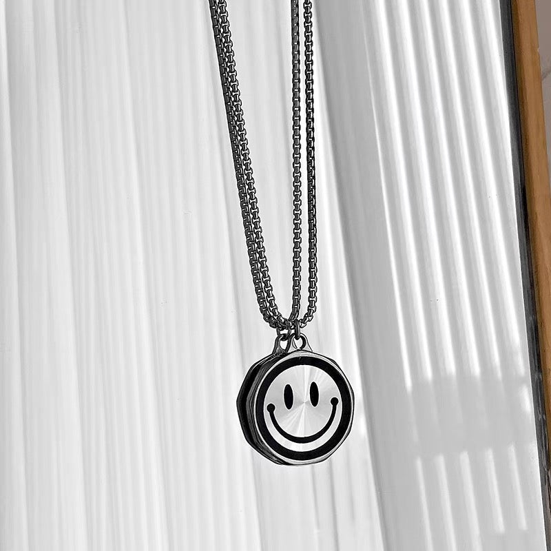 Titanium steel necklace, double-sided smiling face necklace for men, simple and fresh necklace, titanium pendant, couple accessory, student personality