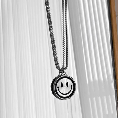 Titanium steel necklace, double-sided smiling face necklace for men, simple and fresh necklace, titanium pendant, couple accessory, student personality
