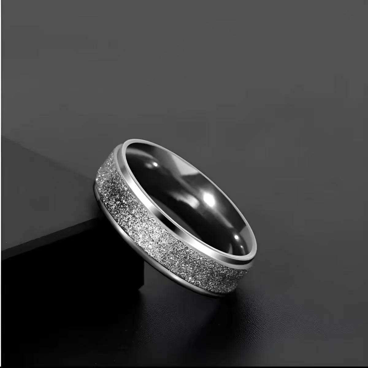 Titanium steel ring, matte rotating ring for men and women, simple, unique, cold style, small niche, simple ring for men with temperament.