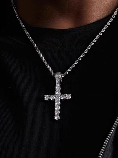 Titanium steel necklace, dazzling cross pendant necklace, zircon pendant, men's fashion, versatile pendant, couple accessory