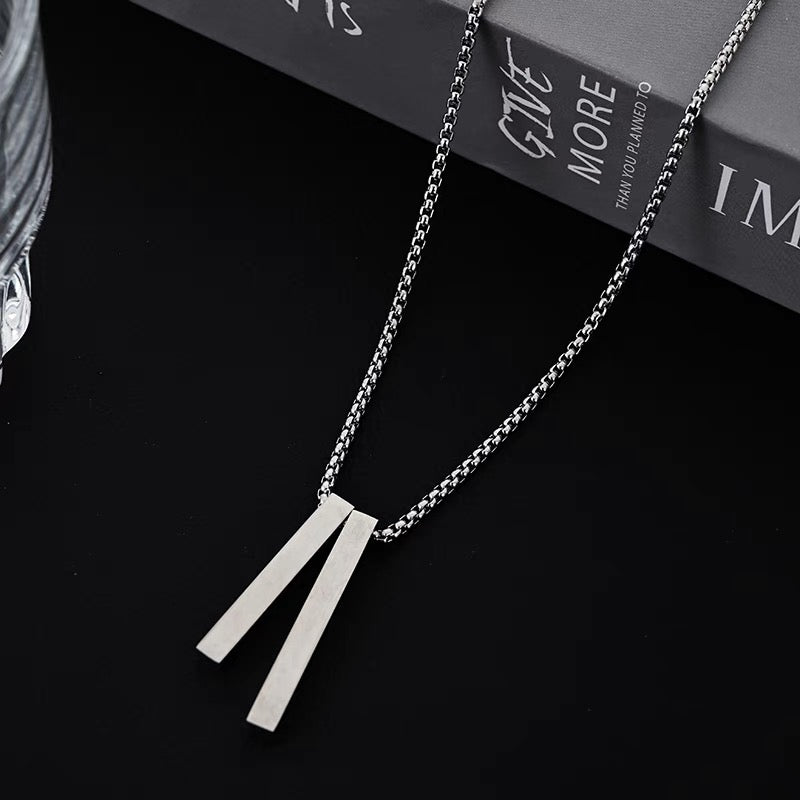 Titanium steel necklace, double-strand necklace pendant, fashionable and trendy, versatile for men's accessories, original necklace for male students