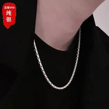 Titanium steel necklace for men, simple design, collar chain, versatile accessory that won't fade, minimalist and stylish, perfect for everyday wear.