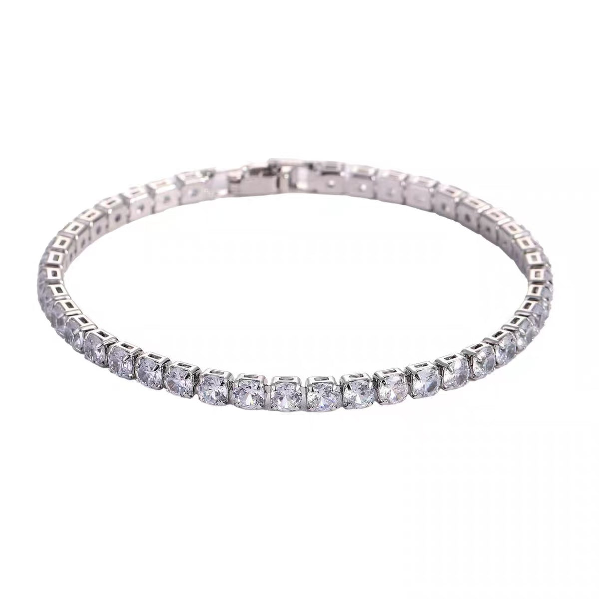 Design-oriented micro-embellished bracelet for men and women, light and luxurious, exclusive, high-end, exquisite, fashionable, trendy, versatile, and perfect for couples.