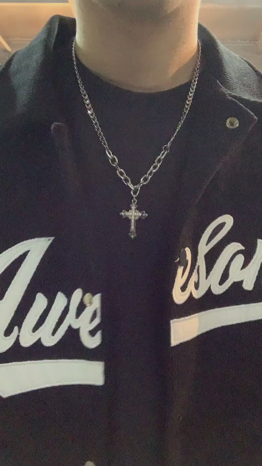 Titanium steel necklace, trendy cross necklace for men and women, versatile, distinctive, high-end, hip-hop accessories for sweatshirts